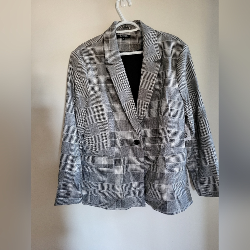 Stylish Black and White Plaid Blazer
